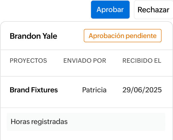 Cliente aprobando una hoja de horas antes de facturar